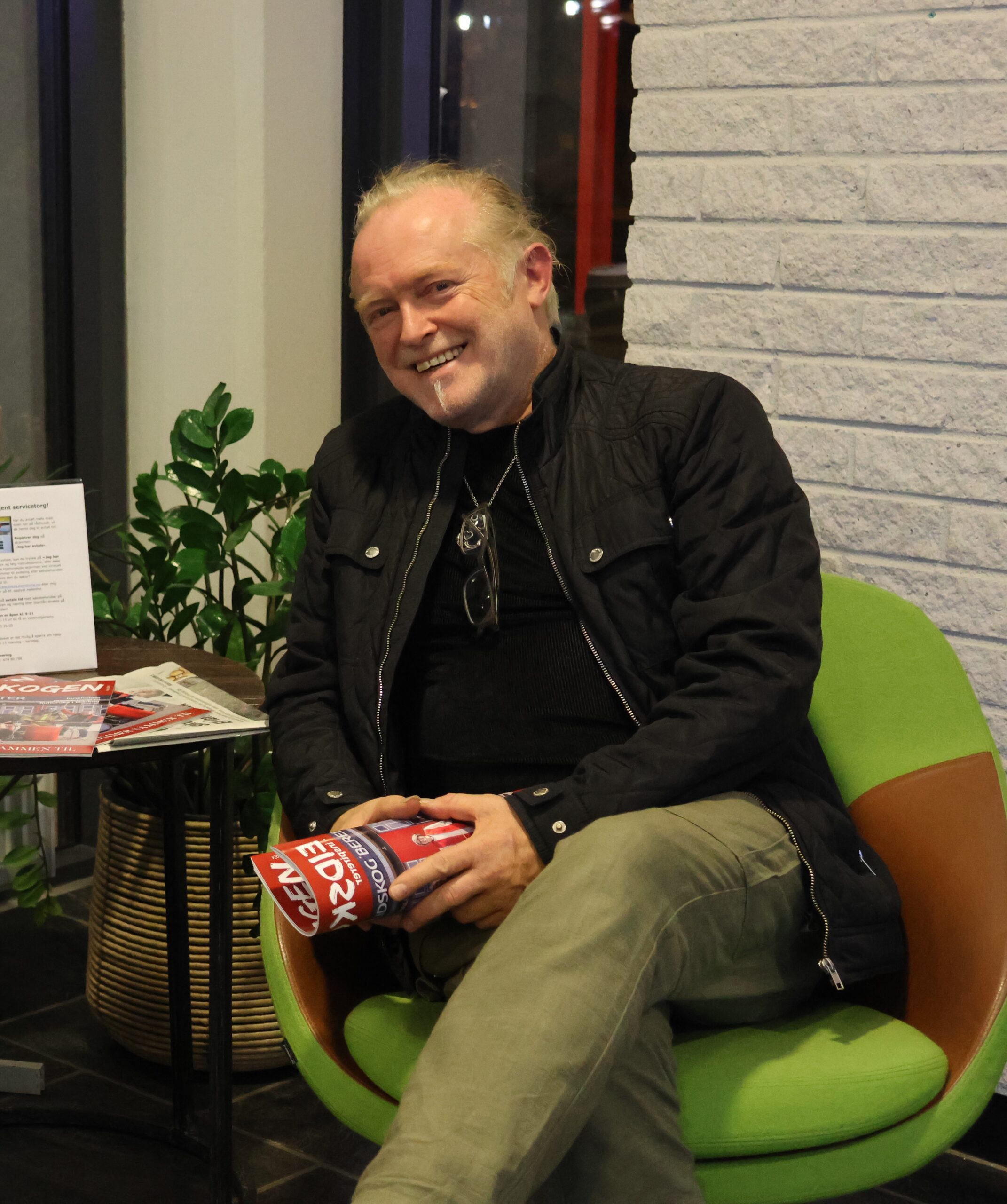 I høst var Steve Andersson en av mange som medvirket i Kulturuka på Eidskog. Her et bilde fra presentasjonen av artistene.