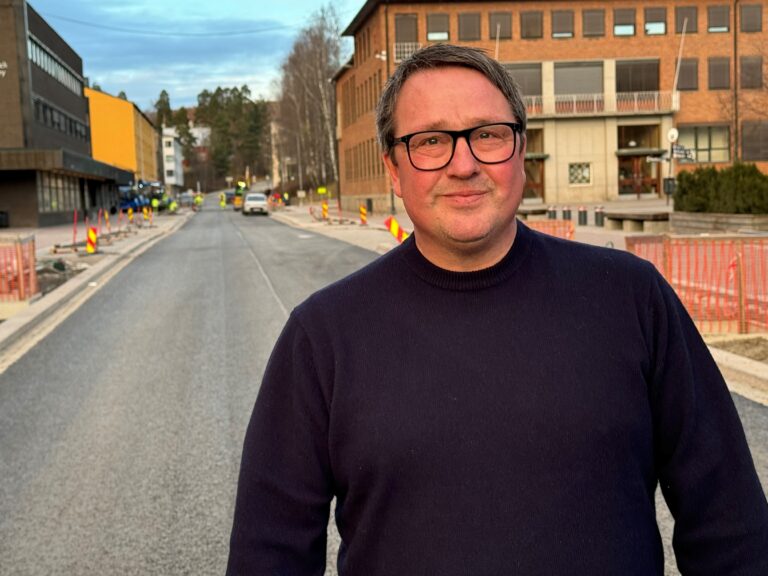 Jo Heiki Støve mener Storgata blir en paradegate, Kongsvingers egen Champs-Élysées som han sier, når den står helt ferdig neste år.