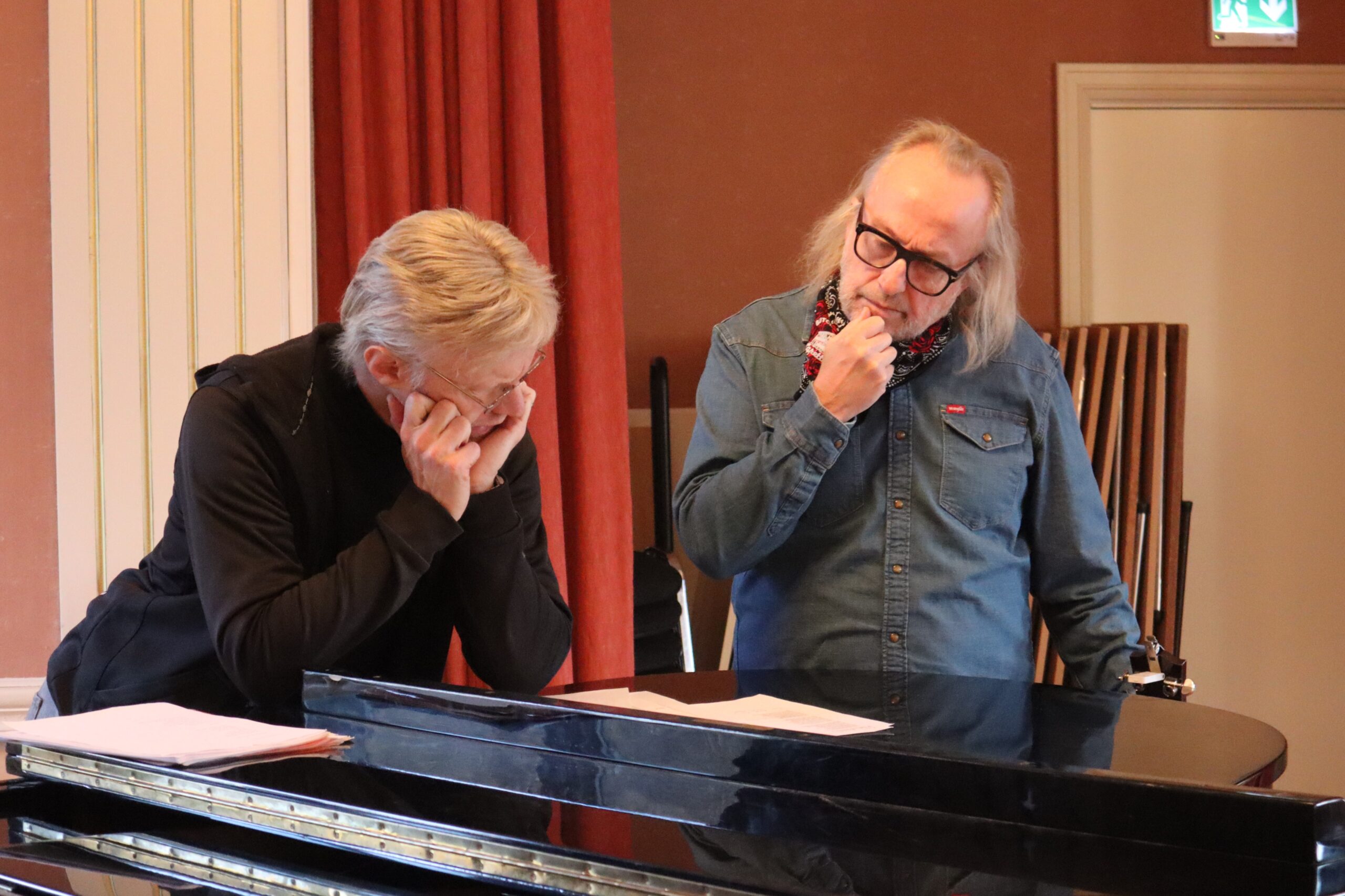 Håvard og Levi har, sammen med Catharina Chen, lagt ned mye jobb med programmet. En god del planlegging og øving må også til.