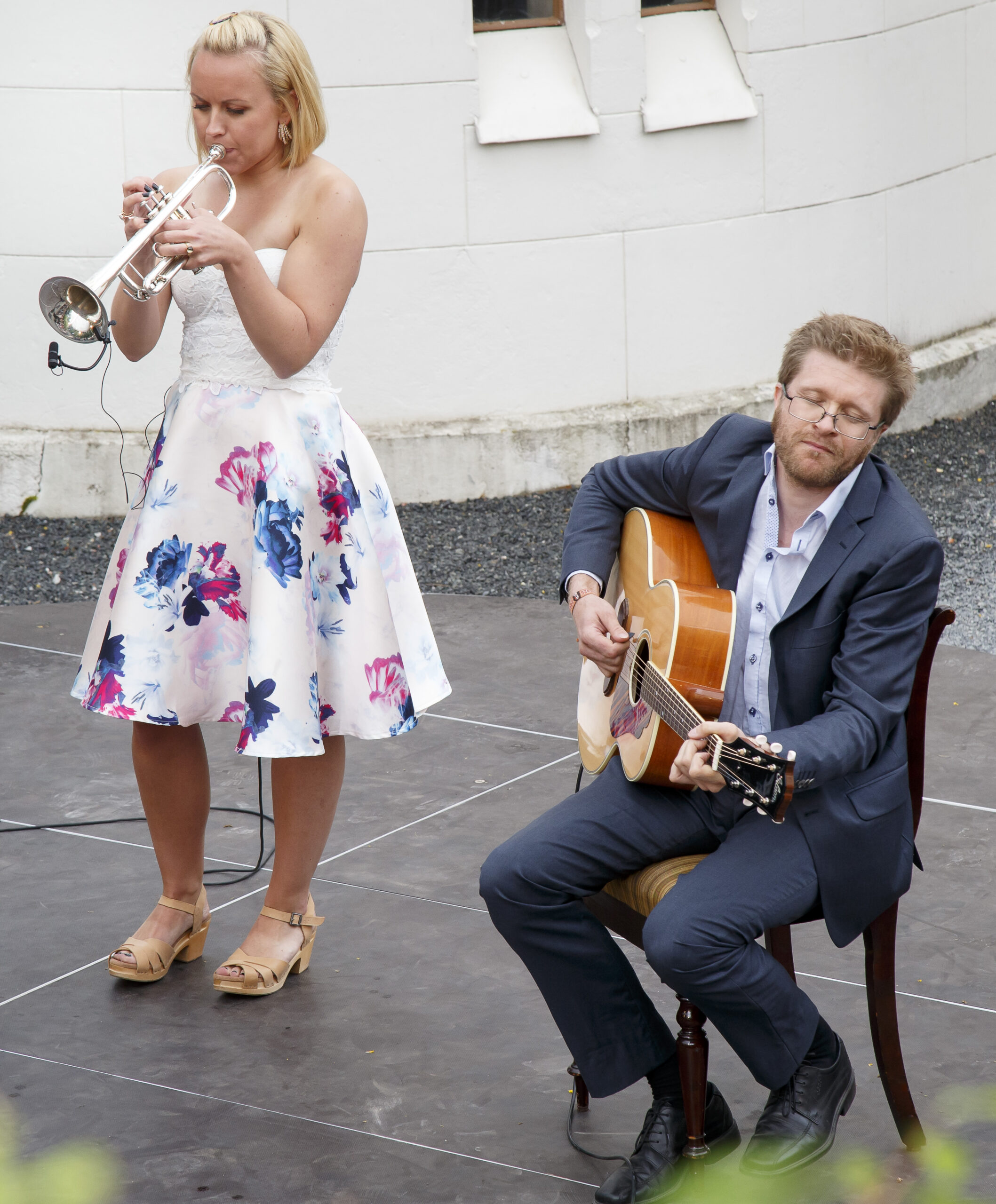 Tine Thing Helseth har med seg gitaristen Jarle G. Storløkken til Kongsvinger og Klang Under Kuppelen. I tillegg medvirker også pianist Gunnar Flagstad.