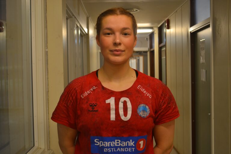 Julia Pedersen ble toppscorer for KIL Håndball da de knuste Hokksund hjemme på søndag.
