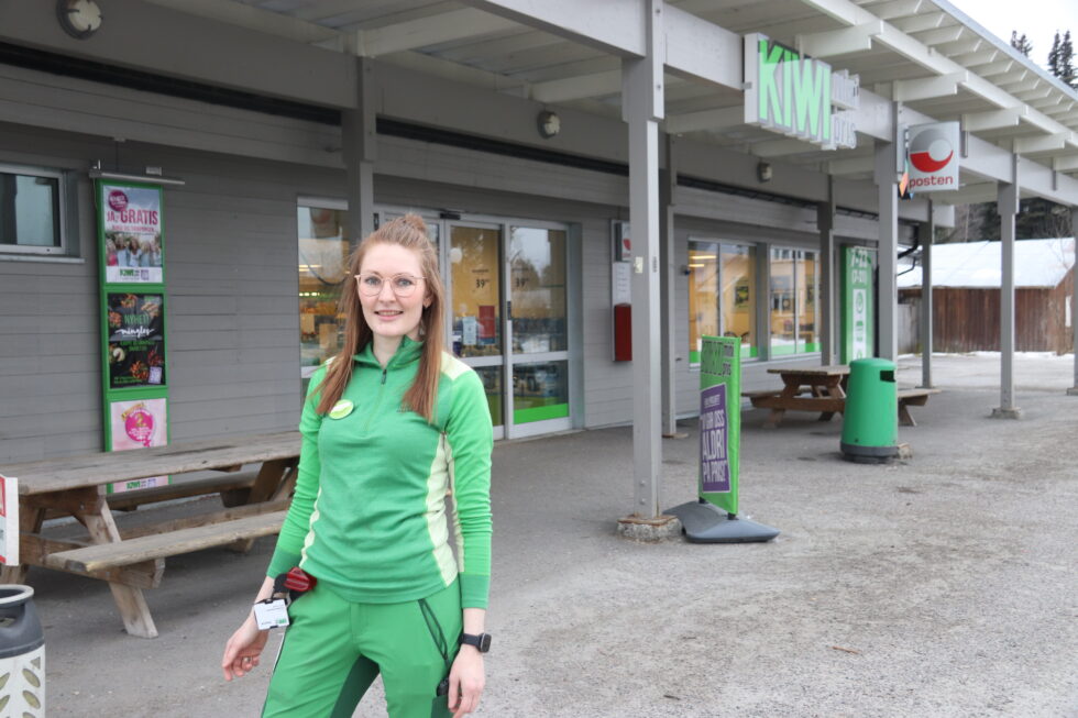 I en uke vil KIWI Roverud holde stengt for oppussing. Men Post i butikk vil fortsatt være tilgjengelig, sier butikksjef Anne-Marie Andersson.