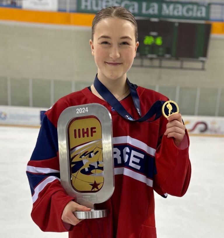 Kajsa Bråten leverte to assists i Norges siste VM-kamp. Bråten ble også kåret til Norges mest verdifulle spiller i VM og den som har sanket flest poeng med sine tre assists og tre scoringer.