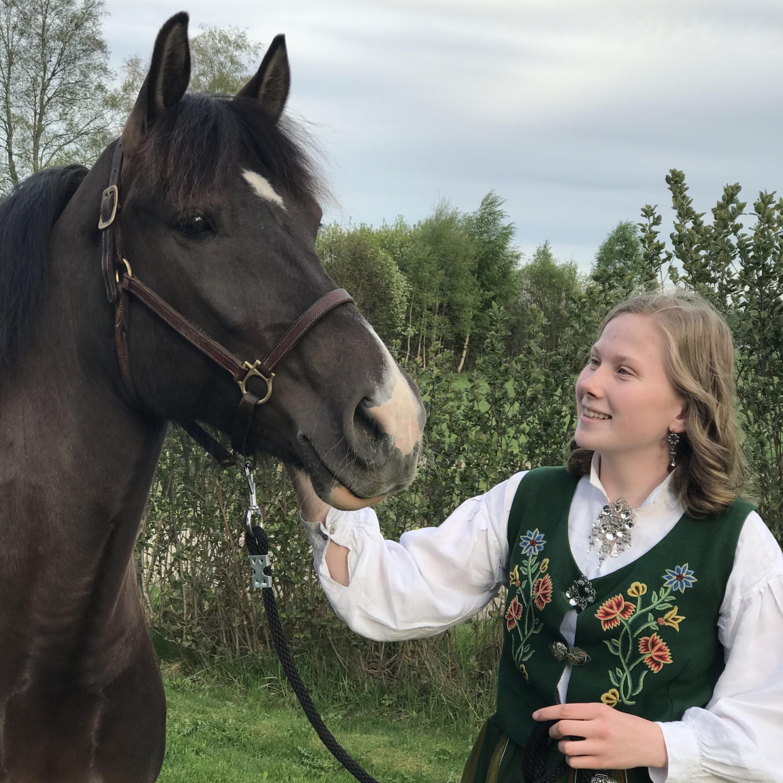 Stumne Luna var hesten som fikk Karoline interessert i travsporten.