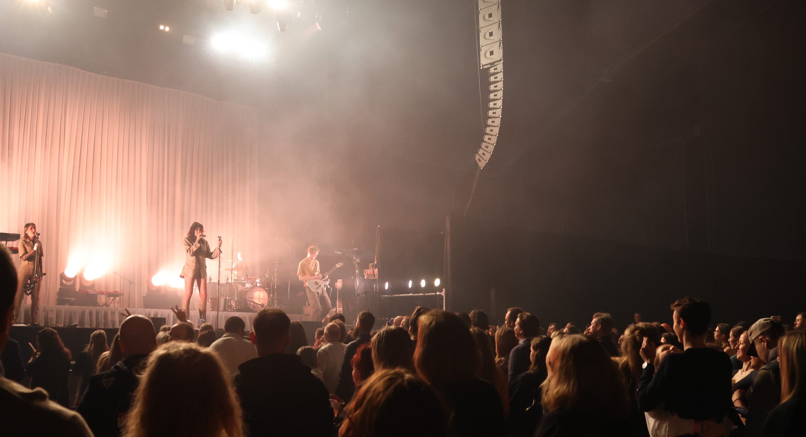 Synne Vo skrøt av festivalen fra scenen.