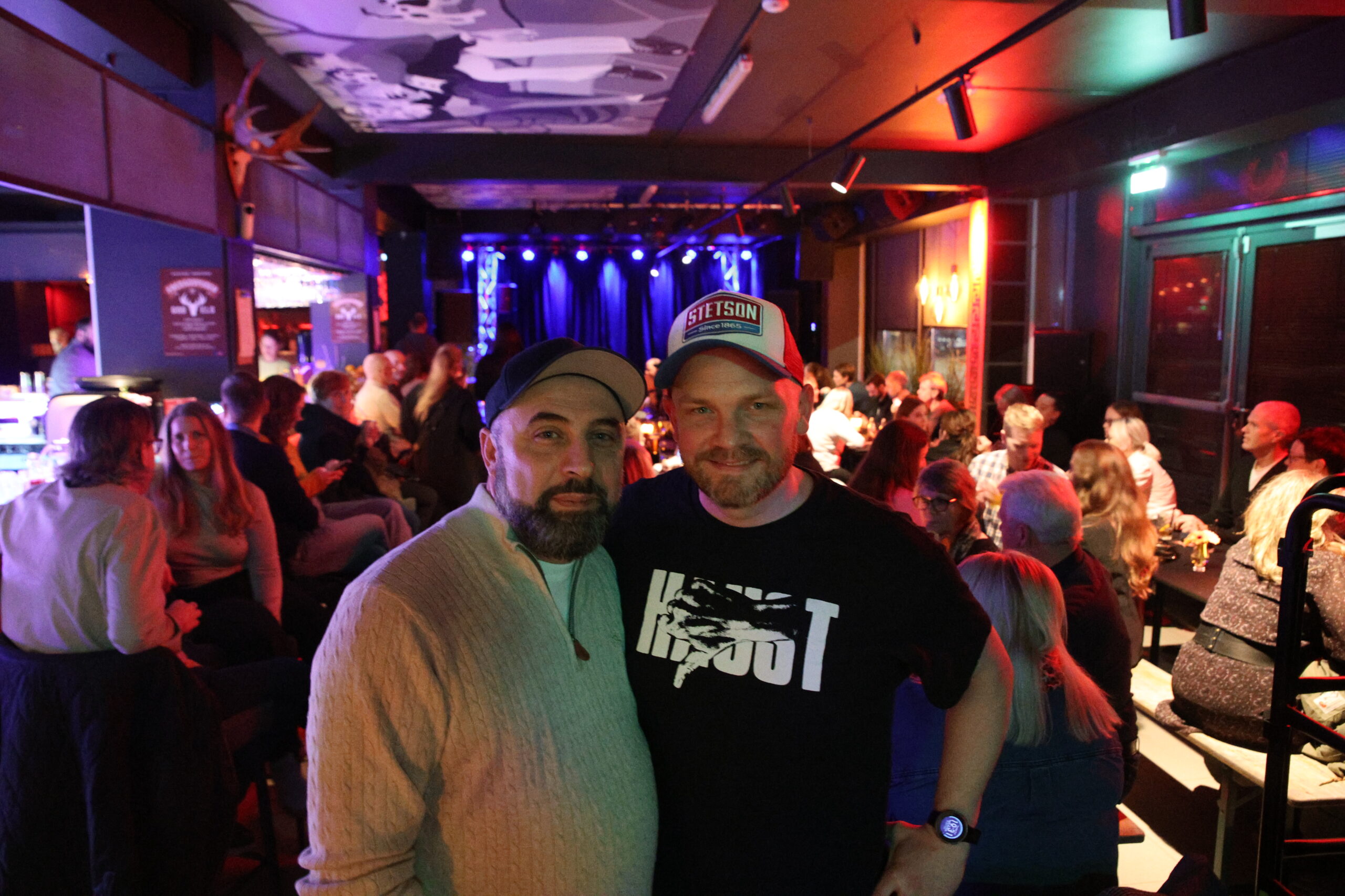 Zan Mena og Mats Myrvold har god tro på at Elg Elg kan bli byens Standup scene.