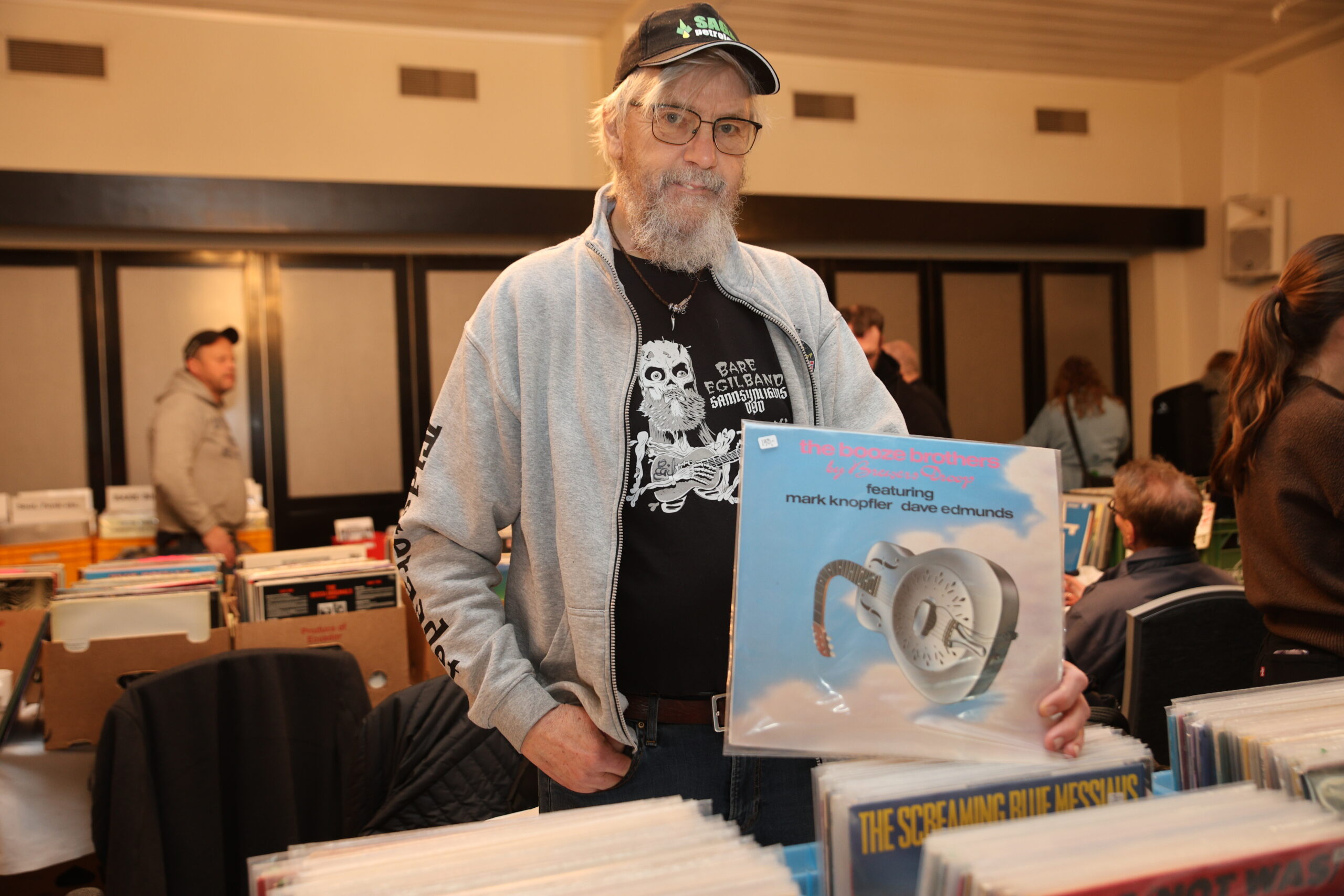 Arnfinn Dammen er klar på at det er ingenting som slår vinyl-plater.