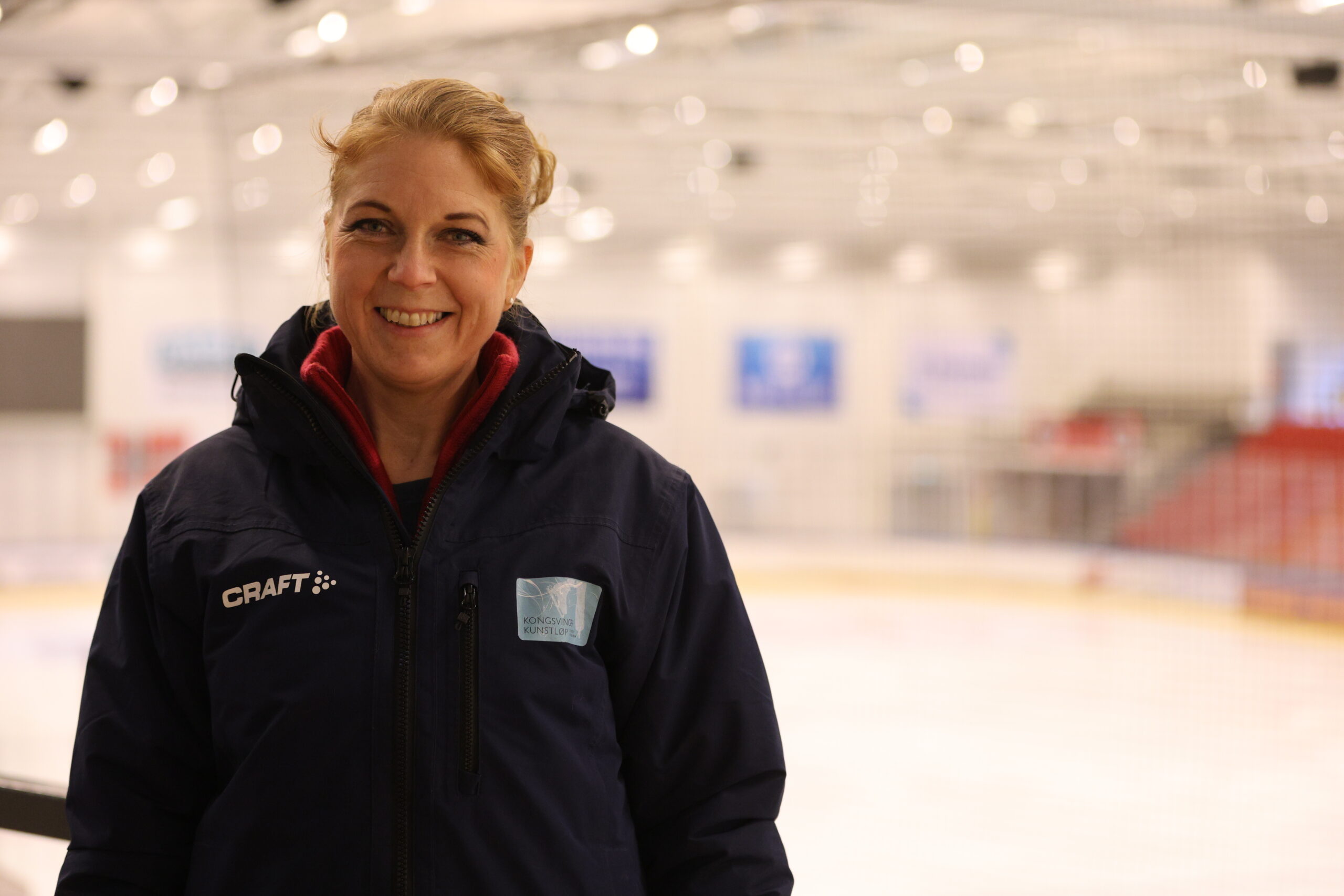Jenny Jakobsen syns det er stas å kunne vise frem Kongshallen til utøvere fra hele landet.