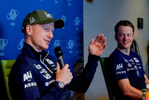 Torsdag møtte Johannes Thingnes Bø, og storebror Tarjei Bø, pressen i Holmenkollen.