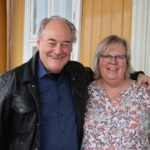 Utstiller Eldar Vågan og Nina Solem i Kongsvinger kunstforening, forteller om tre trivelige helger med mye publikum innom Aamodtgården.