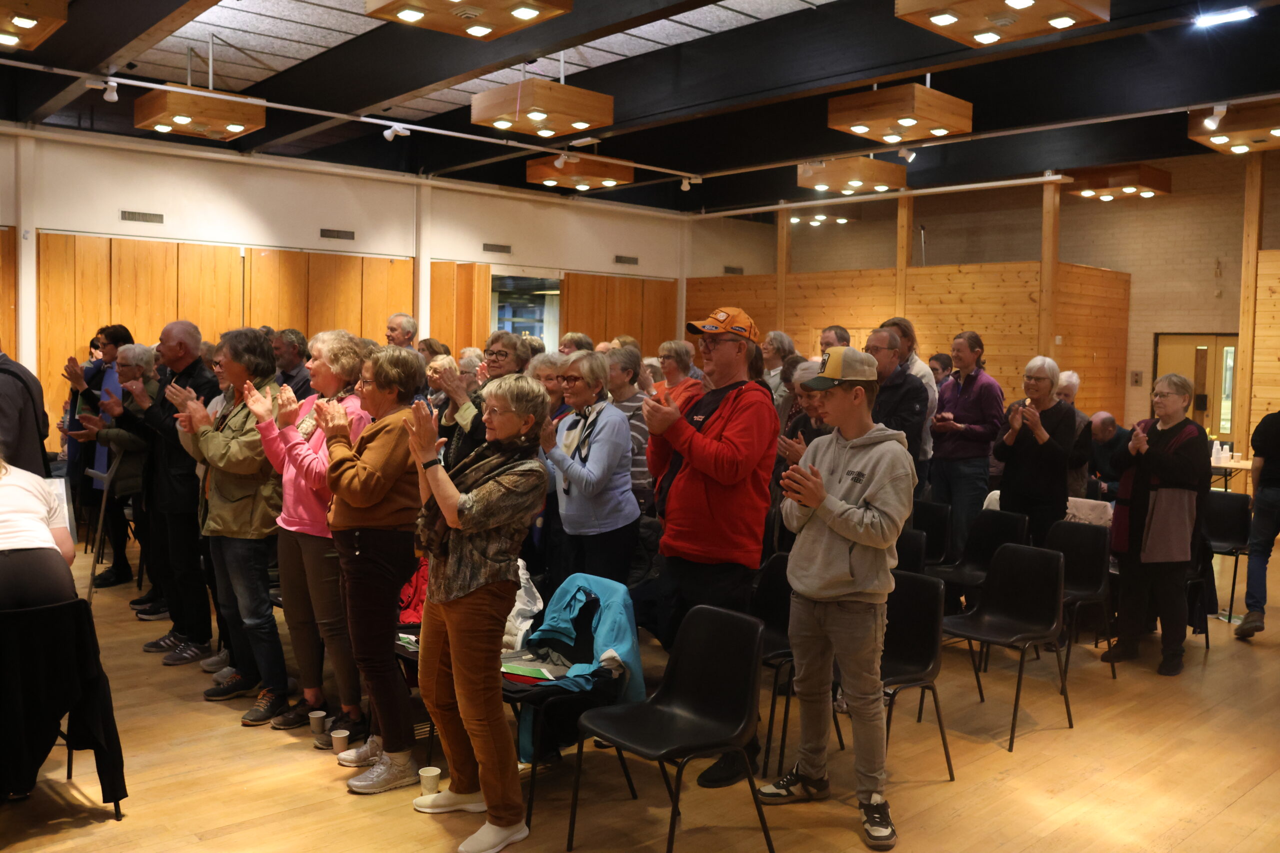 Publikum var med på notene fra begynnelse til slutt.