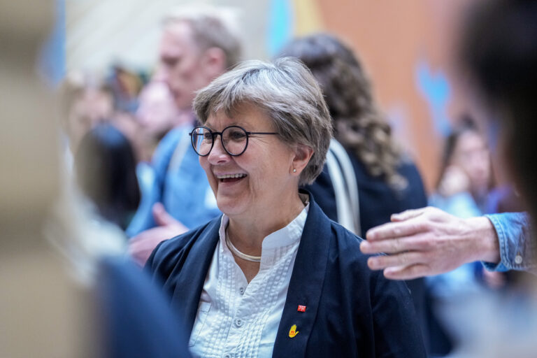 Leder i Fagforbundet, Mette Nord, sier at de med lavest lønn må få mest i årets oppgjør. Her er hun avbildet på Stortinget i fjor.