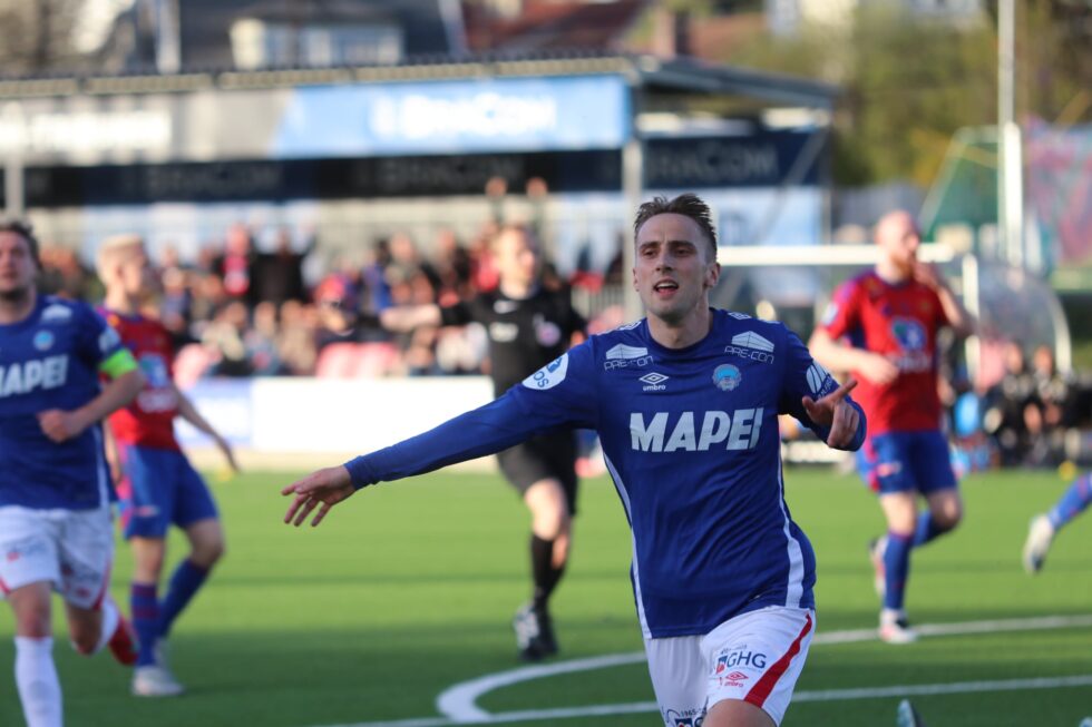 Lucas Ravn-Haren fulgte opp hattricket mot Moss med å sette to scoringer borte mot Skeid.
