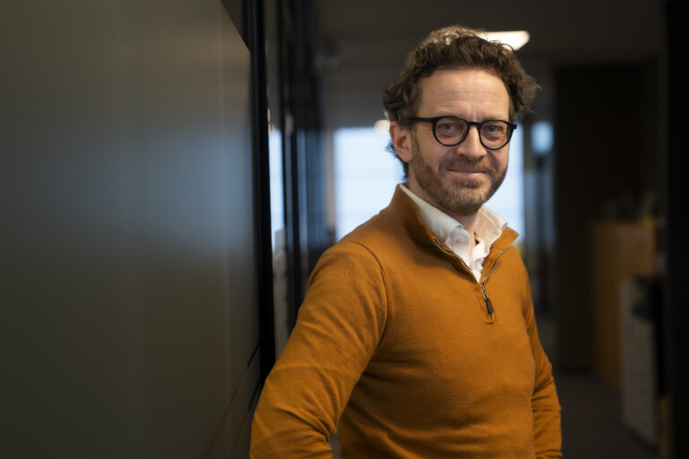 Frode Ek Skarnes, styreleder i 7sterke, ber staten om å ta over styringen for planleggingen av E-16.