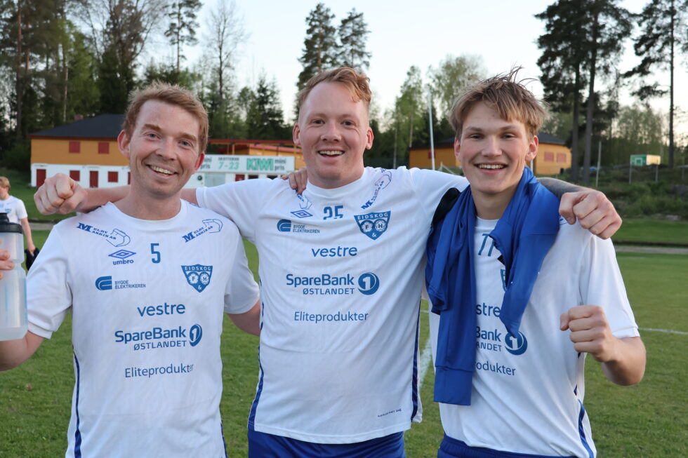 Tobias Moen, Kristoffer karlsen og Martin Strand Johnsen scoret målene for Eidskog i torsdagens 6.divisjonsoppgjør mellom Eidskog og Vinger FK.