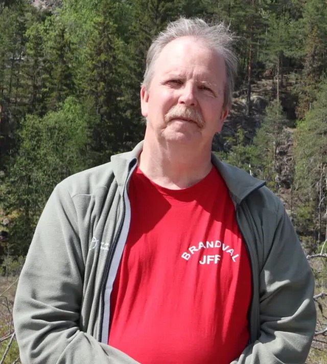 Kjetil Hagen, leder i Brandval Jeger og Fiskerforering h&aring;per mange tar turen til foreningens fiskedag p&aring; Damtjernet.