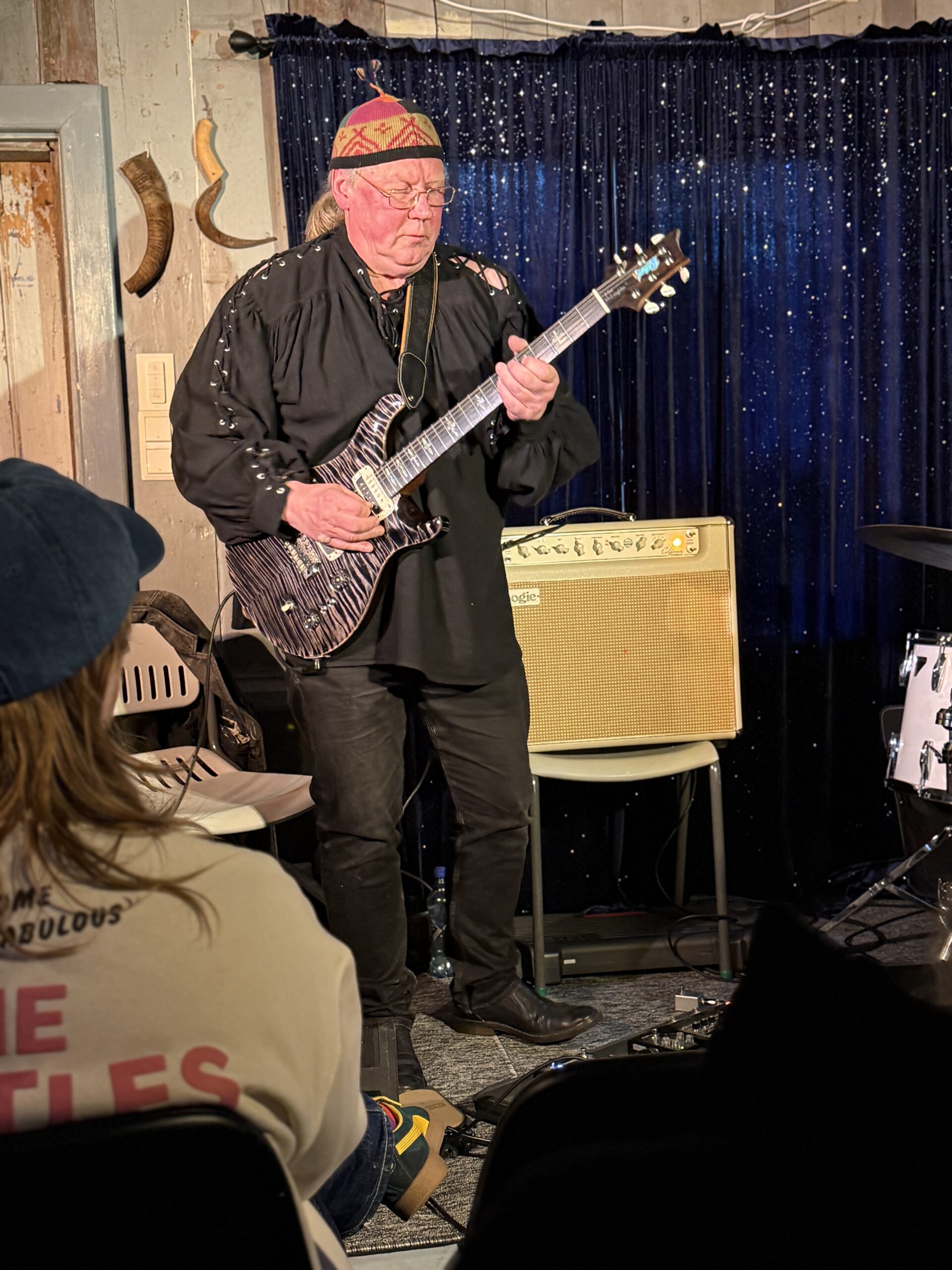 Ove Berg Russanen er blant annet kjent for &aring; ha tonesatt skogfinske besvergelser. L&oslash;rdag fikk vi se en annen del av hans musikalske spekter.