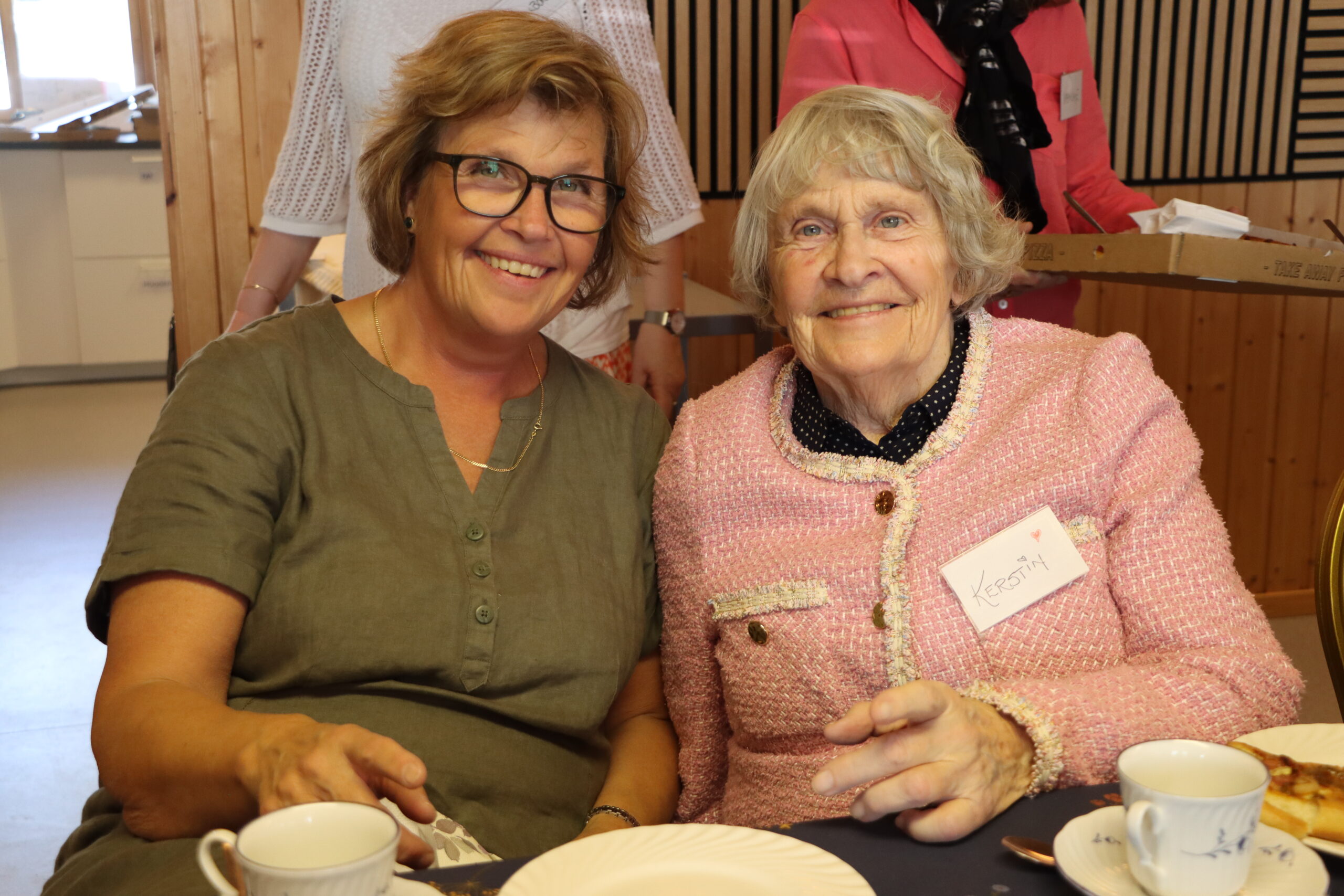 Louise Erichsen sammen med mor Kerstin Anberg-Jonassen.