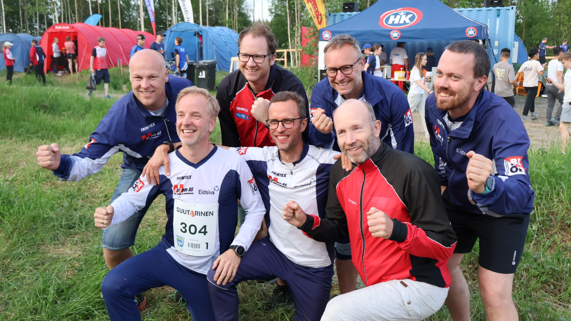 Lagbilde: Brandval-Kongsvinger Orienteringsklubb hadde med seg to gjesteløpere fra Eidskog. Foran fra venstre Ole Petter Vibekken, Antti Jokinen og Eivind Lande. Bak fire venstre Oddgeir Frysjøenden, Glenn Bergersen, Roger Gulbrandsens og Henrik Langbråten.