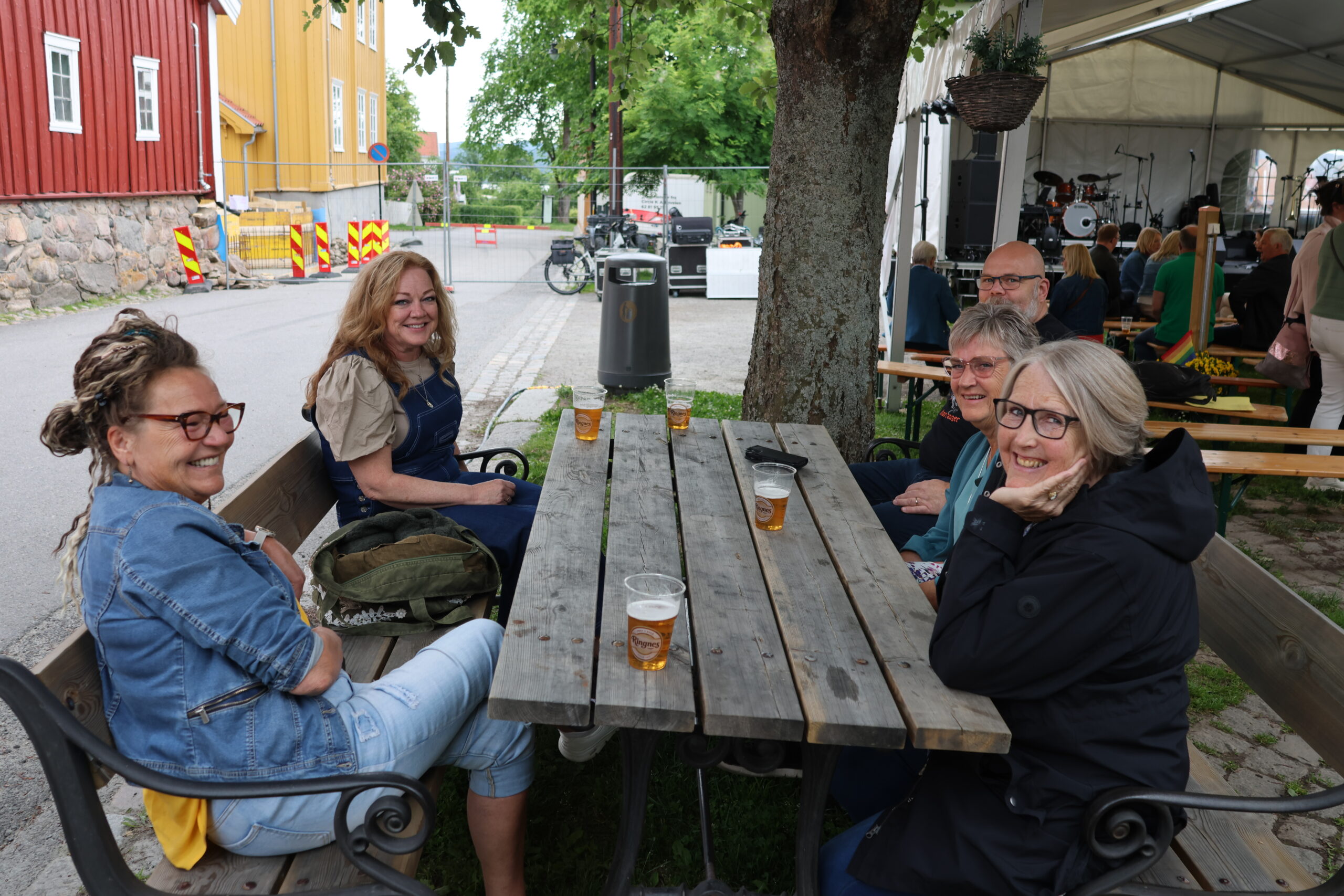 Mona Stenbråten, Ingunn Sørli,Lasse Løvlie, Laila Kisen og Audhild Riegels gledet seg til kveldens konsert.