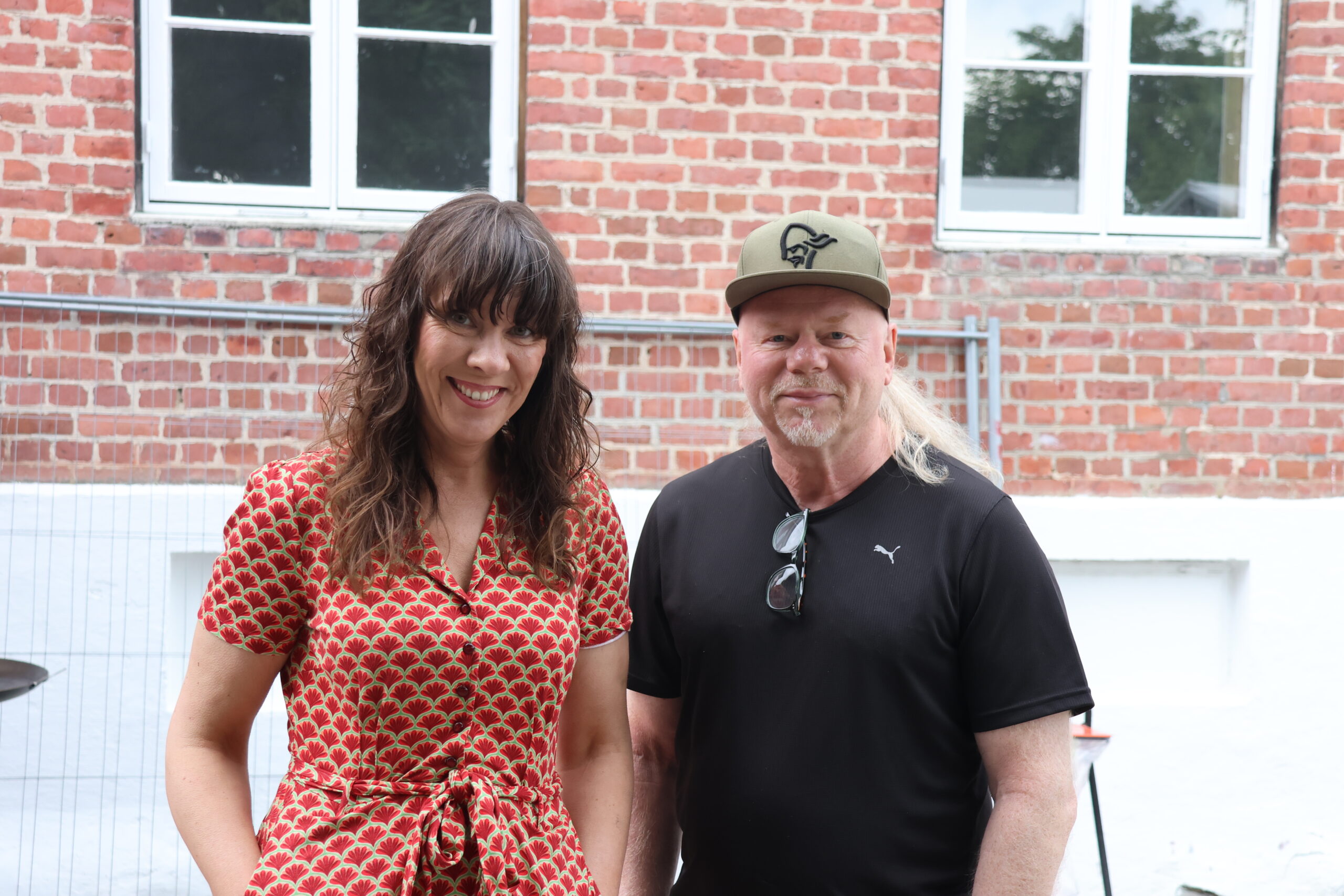 Marit Simonsen var med Tom Erik Antonsen på konsert. Antonsen er bassist i Hitparade-bandet.