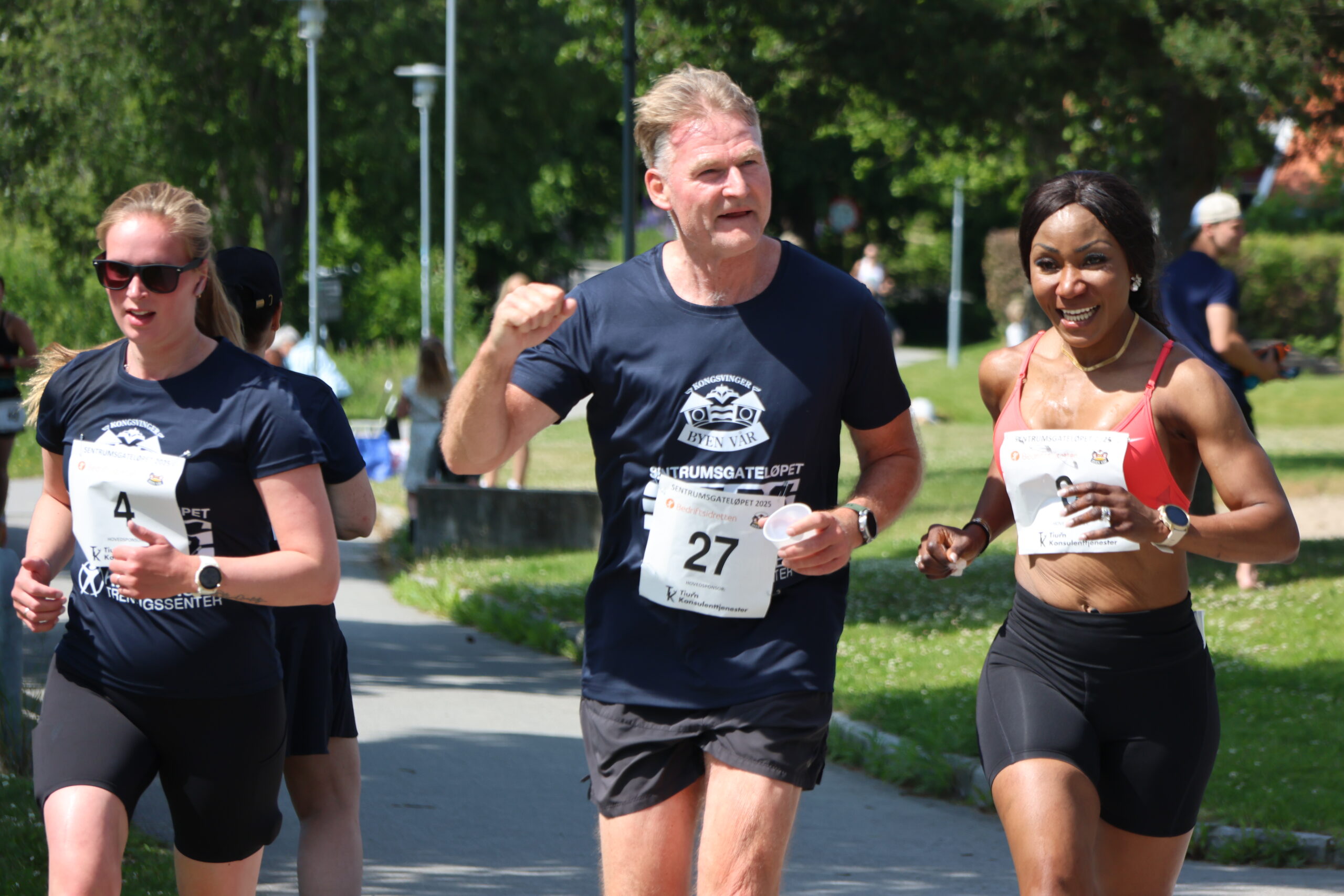 Nr.4 Silje Seigerud, nr.27 Stein O. Larsen og nr.6 Martha Gellege.