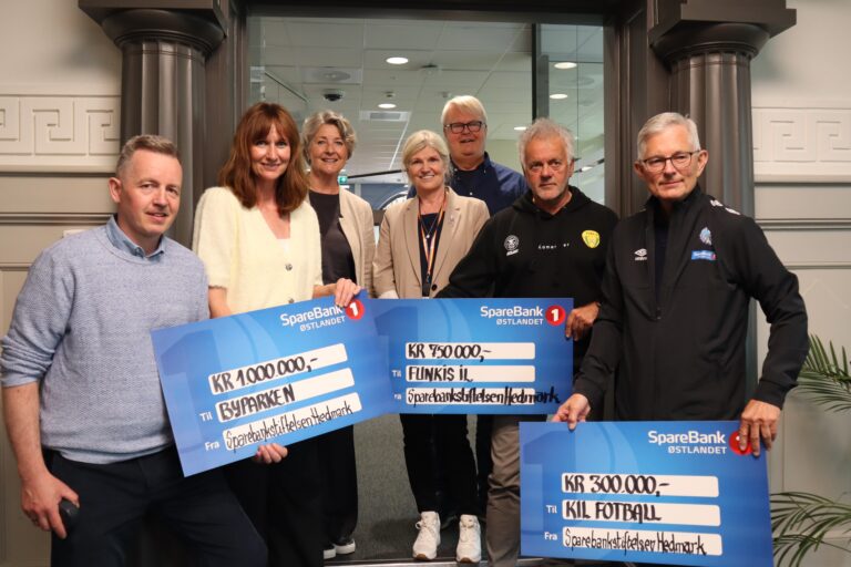 Alf Mathias Lilleengen, Stine Raaden, Kristin Witsø, June S. Vinje, Per Håvard Magelssen, Vidar Alberti og Morten Aasvangen.