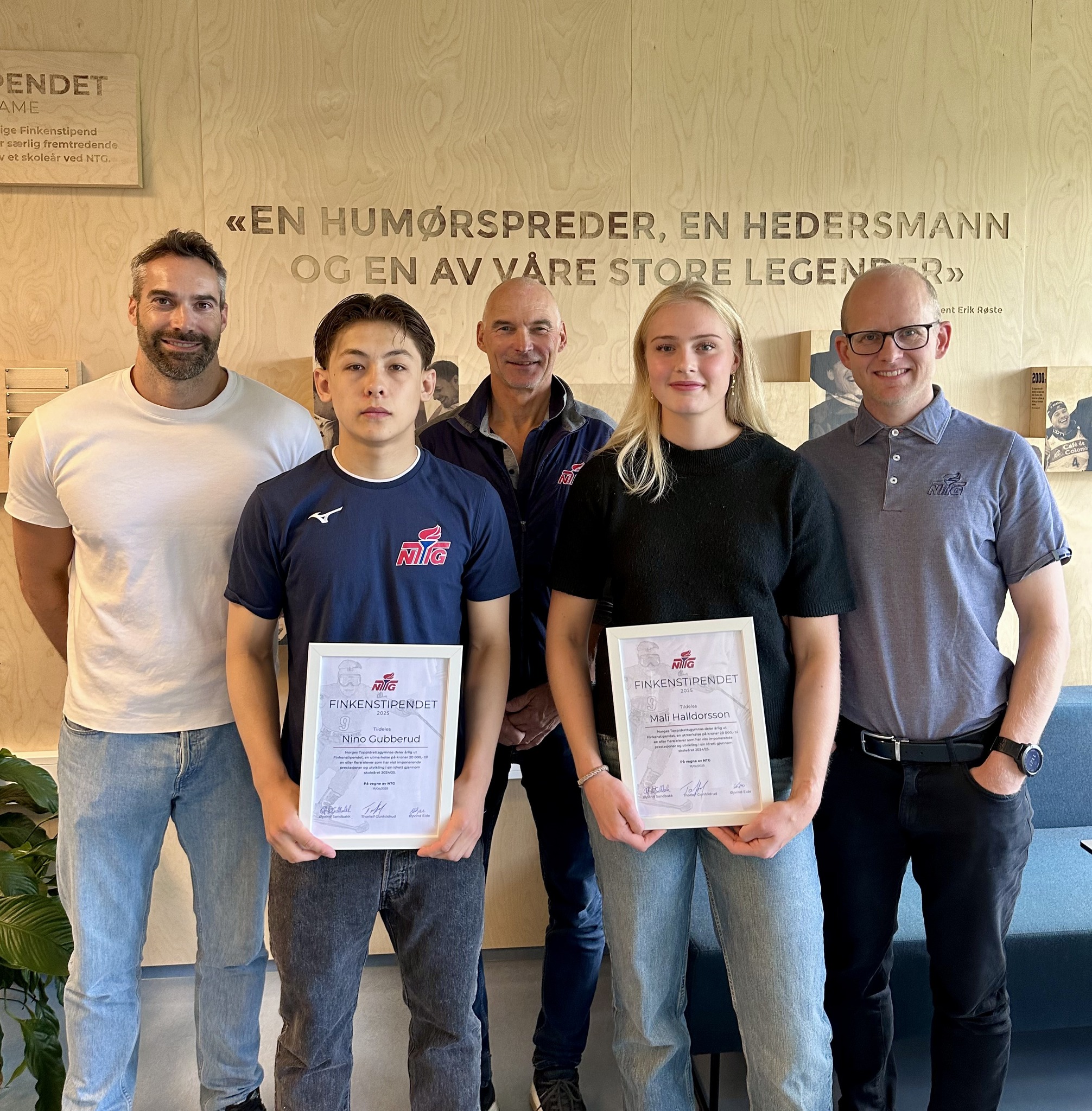 Vinnerne sammen med juryen som bestod av Sportsdirektør NTG-U Øyvind Eide, Sportsdirektør NTG Øyvind Sandbakk og avtroppende sportsdirektør Thorleif "Toffa" Gunhildrud.