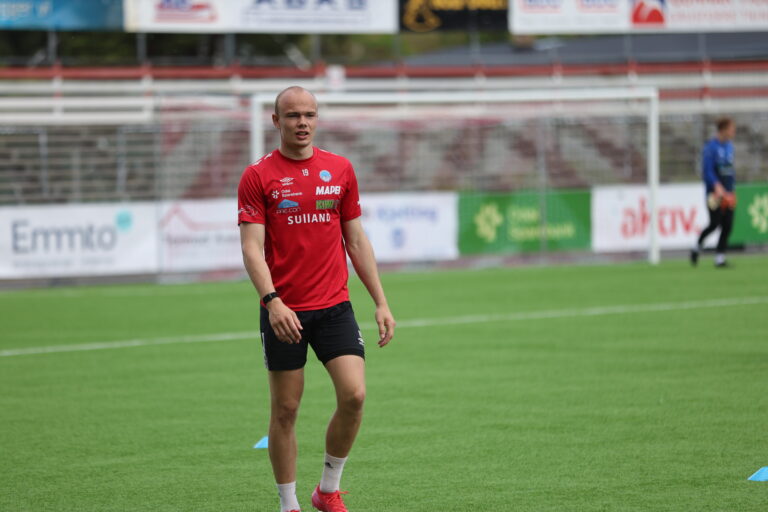 Emil Arendrup Nielsen nyter fotballtilværelsen om dagen.