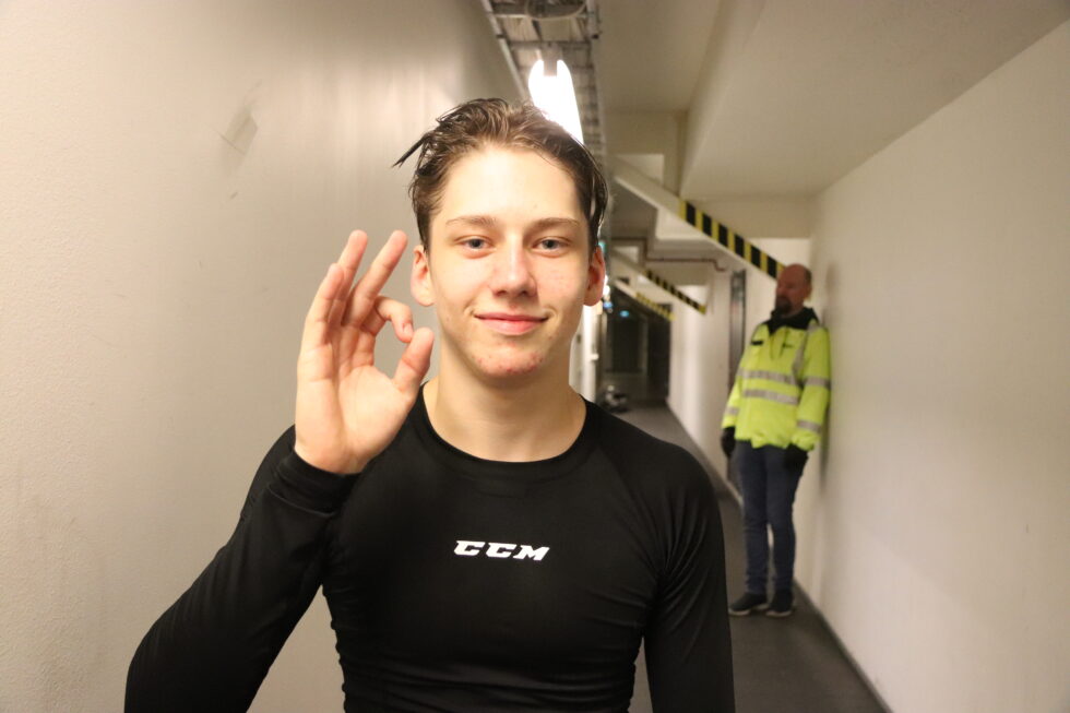 Alexander Eriksson er klar for neste sesong i KIL Ishockey.