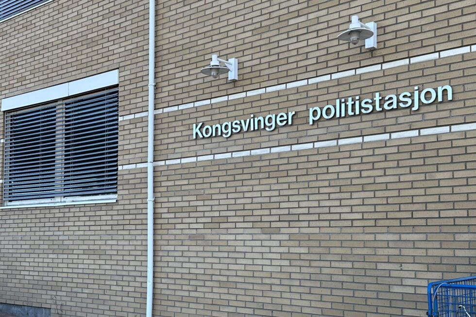 Pakken ble sendt fra politistasjonen i Parkveien tidligere i sommer