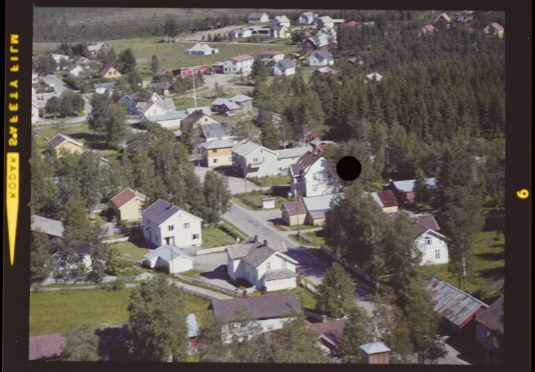 Flyfoto tatt over Roverud i 1962