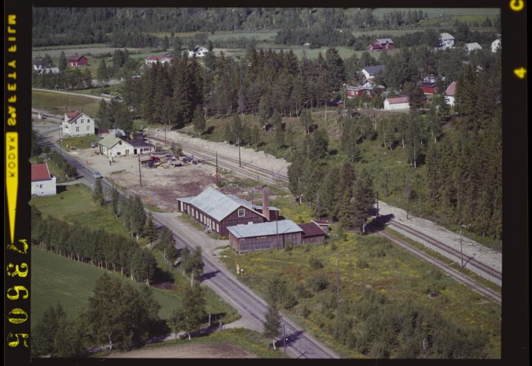 Flyfoto tatt over Roverud i 1962.