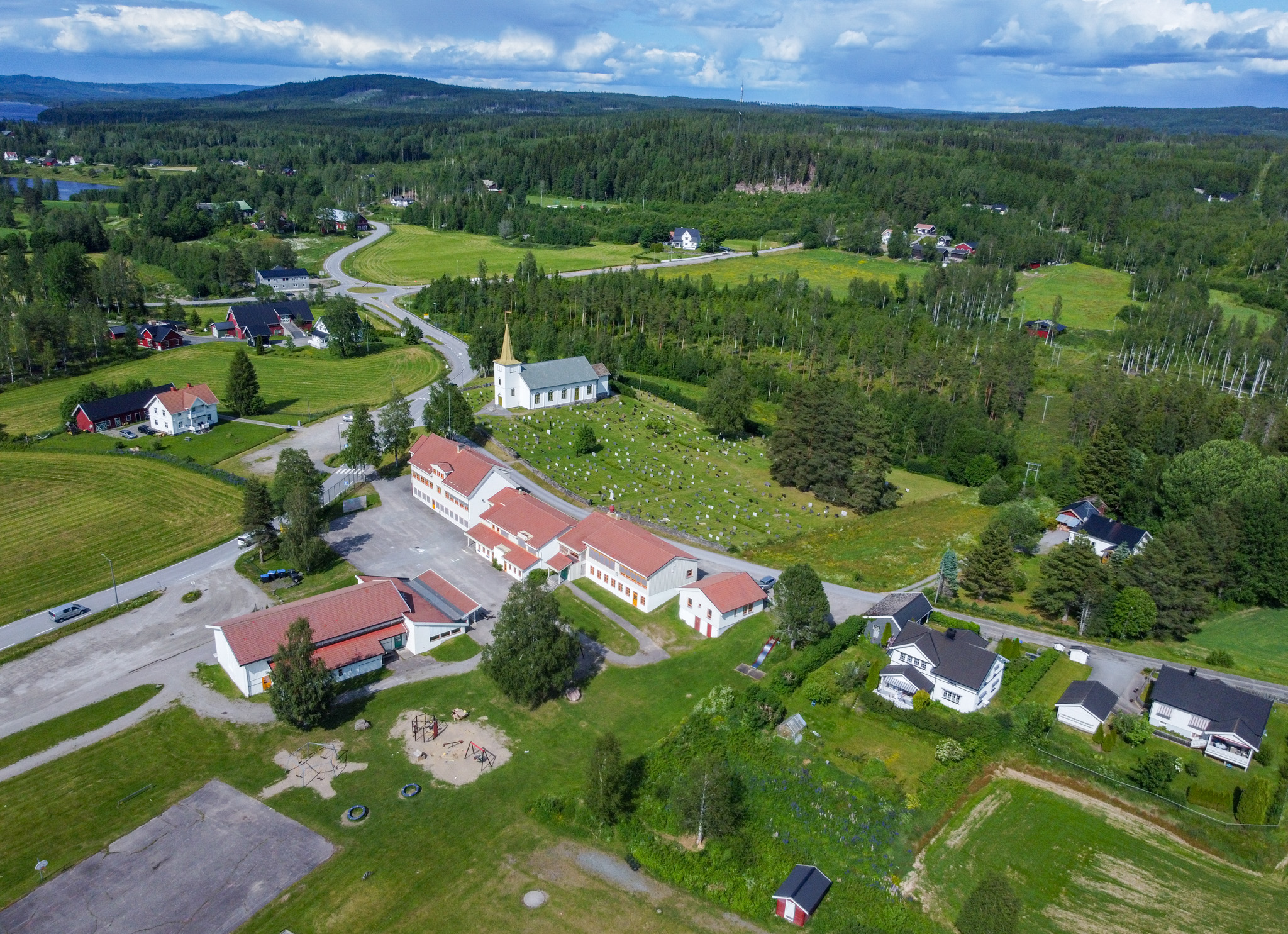 Dronebilde tatt over Austmarka i 2025.