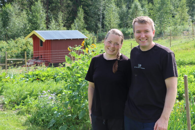 Marianne Hauger Petersen og Einar Gangsø driver gården på Roverud sammen.