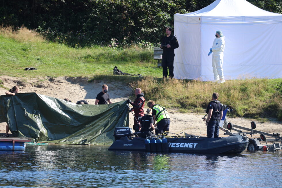 Mandag gjorde politiet et funn i Glomma, ved Brandval bru. Tirsdag morgen bekrefter politiet at det er snakk om en død person.