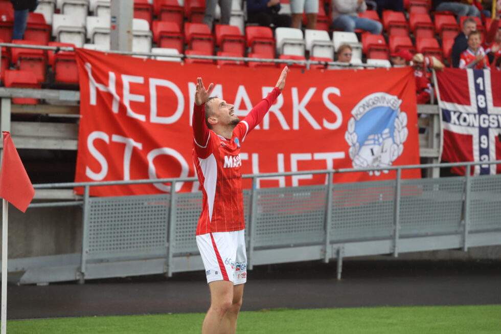 Lucas Ravn Haren kunne strekke hendene i været etter at han sendte KIL i ledelsen. Men ikke en gang Obos-ligaens toppscorer kunne hindre poengdeling.