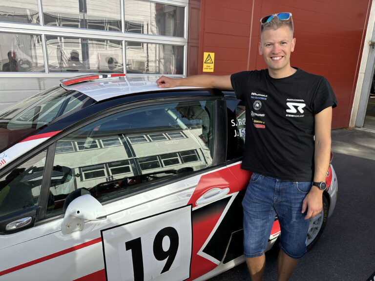 Steve Røkland stiller på startstreken i Rally Grimstad lørdag der han skal kjempe om plasseringene mot flere lokale førere.