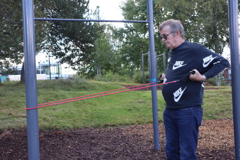 For Øystein Lie ble Frisklivssentralen løsningen for å få bedre helse etter den alvorlige arbeidsulykken i 2024 som nesten kostet han livet.