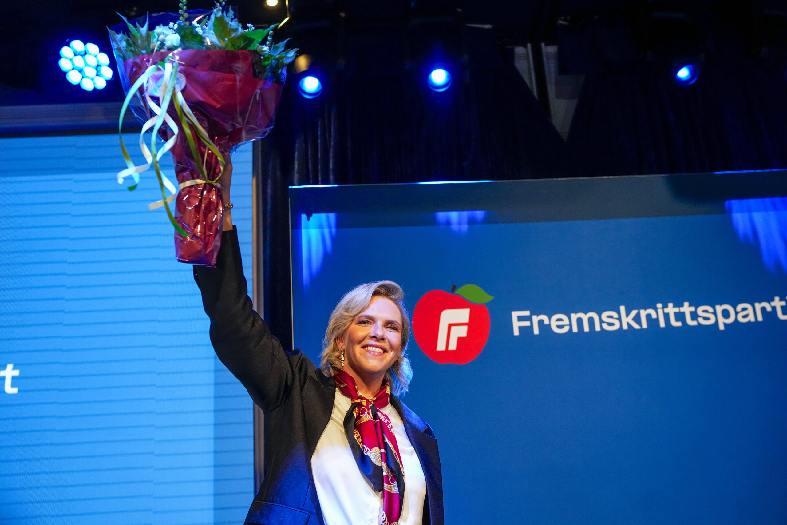 &ndash; Vi skal bygge laget som f&oslash;rst skal vinne valget i 2027, og deretter stortingsvalget i 2029. Men i kveld skal vi feire det beste resultatet gjennom tidene, sa partileder Sylvi Listhaug.