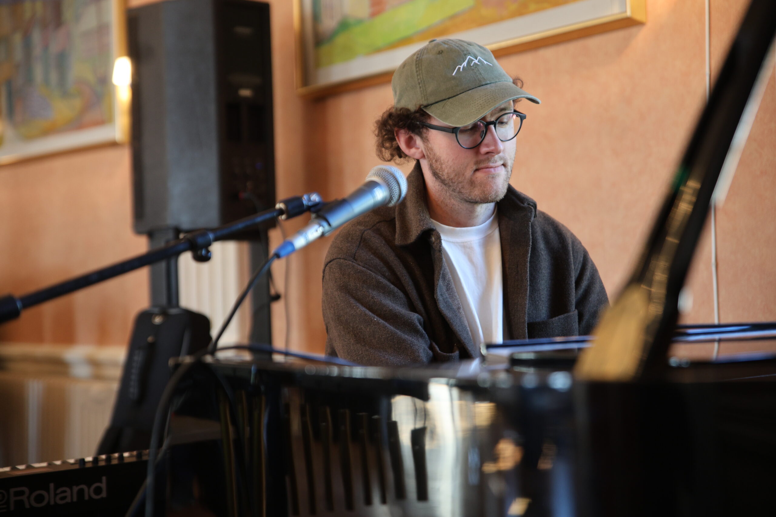 Martin Sternberg er igjen mannen bak musikken, og han har også hatt nok å gjøre denne uken.