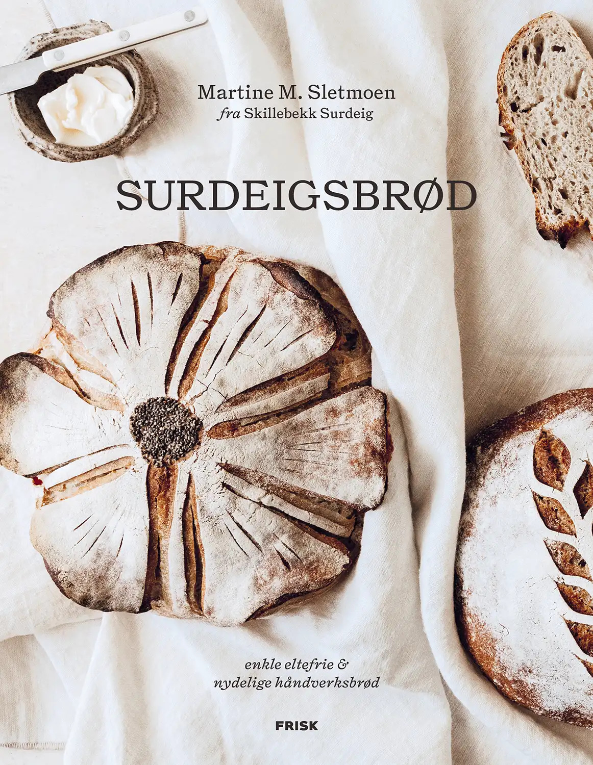 Den nyeste boken til Martine heter enkelt Surdeigsbrød. I motsetning til hennes to tidligere bøker har denne kun fokus på baking av surdeigsbrød.
