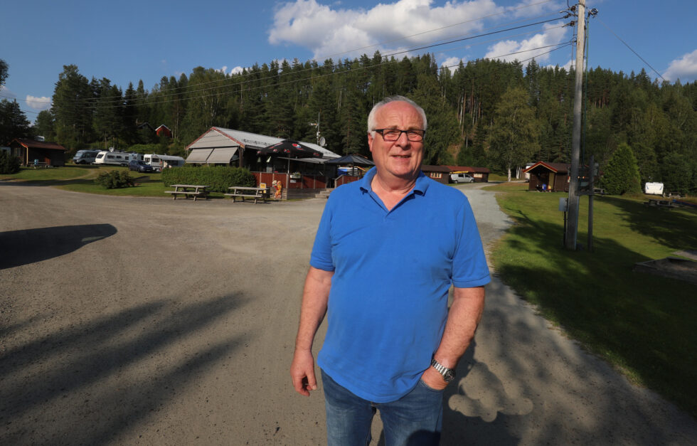 Gudmund Gulbrandsen har drevet Sigernessjøen Camping siden 1997. Hans foreldre gjorde det før han fra 1962. Nå vil Gulbrandsen selge livsverget og har lagt plassen ut for salg.