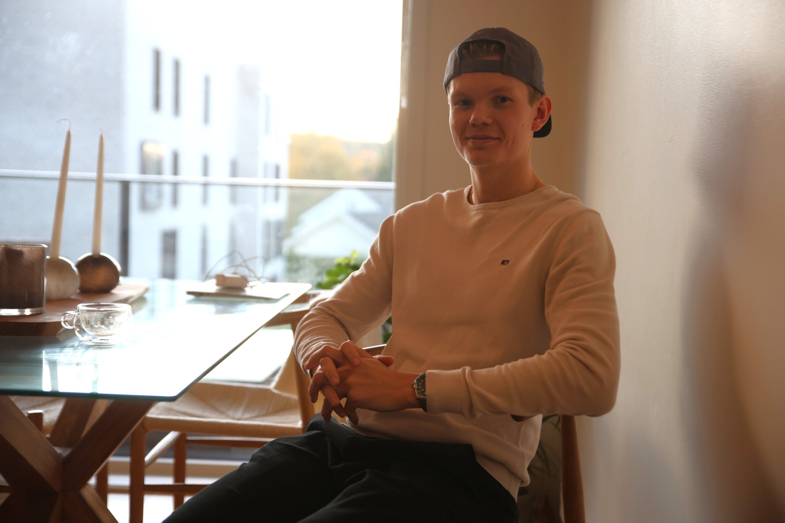 Oliver Norgren syns det er fint at ikke bare blir tanker om ishockey.