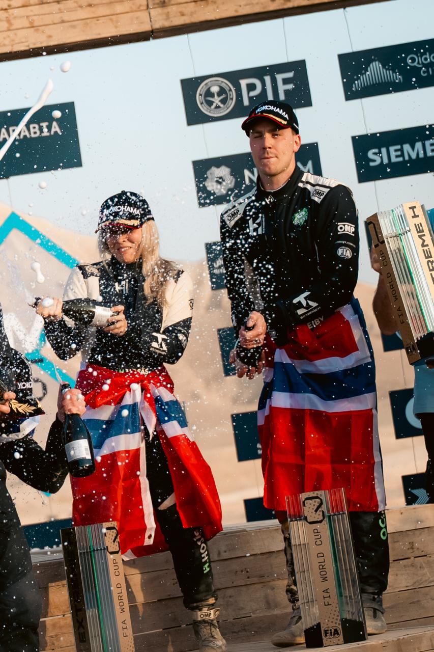 Hedda Hosås og Ole Christian Veiby kunne glede seg over 3.plass i Extreme H.