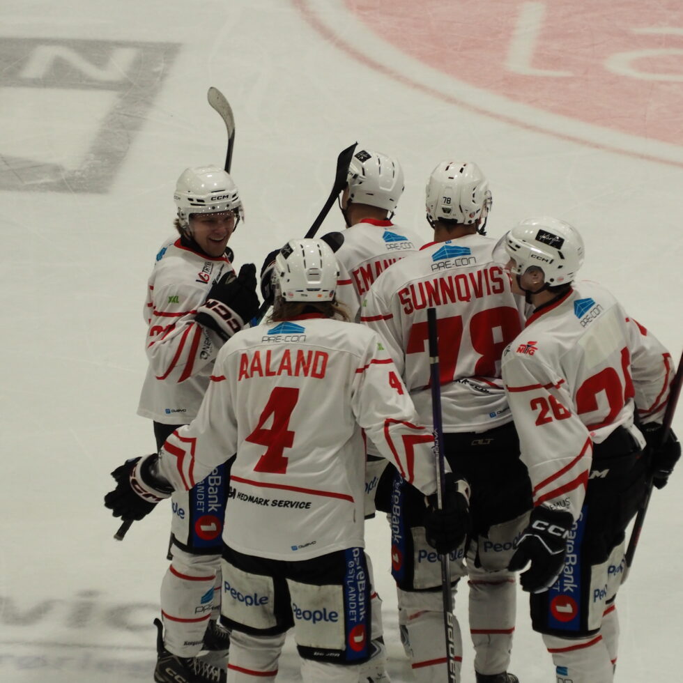 KIL-spillerne kunne juble da de satte inn 3-2-scoringen som avgjorde kampen.