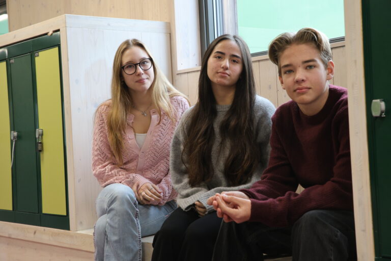 Lara Veselica, Nina Helen Berger og Levi Melby Holm håper at de kan få dratt til Tyskland til neste år.