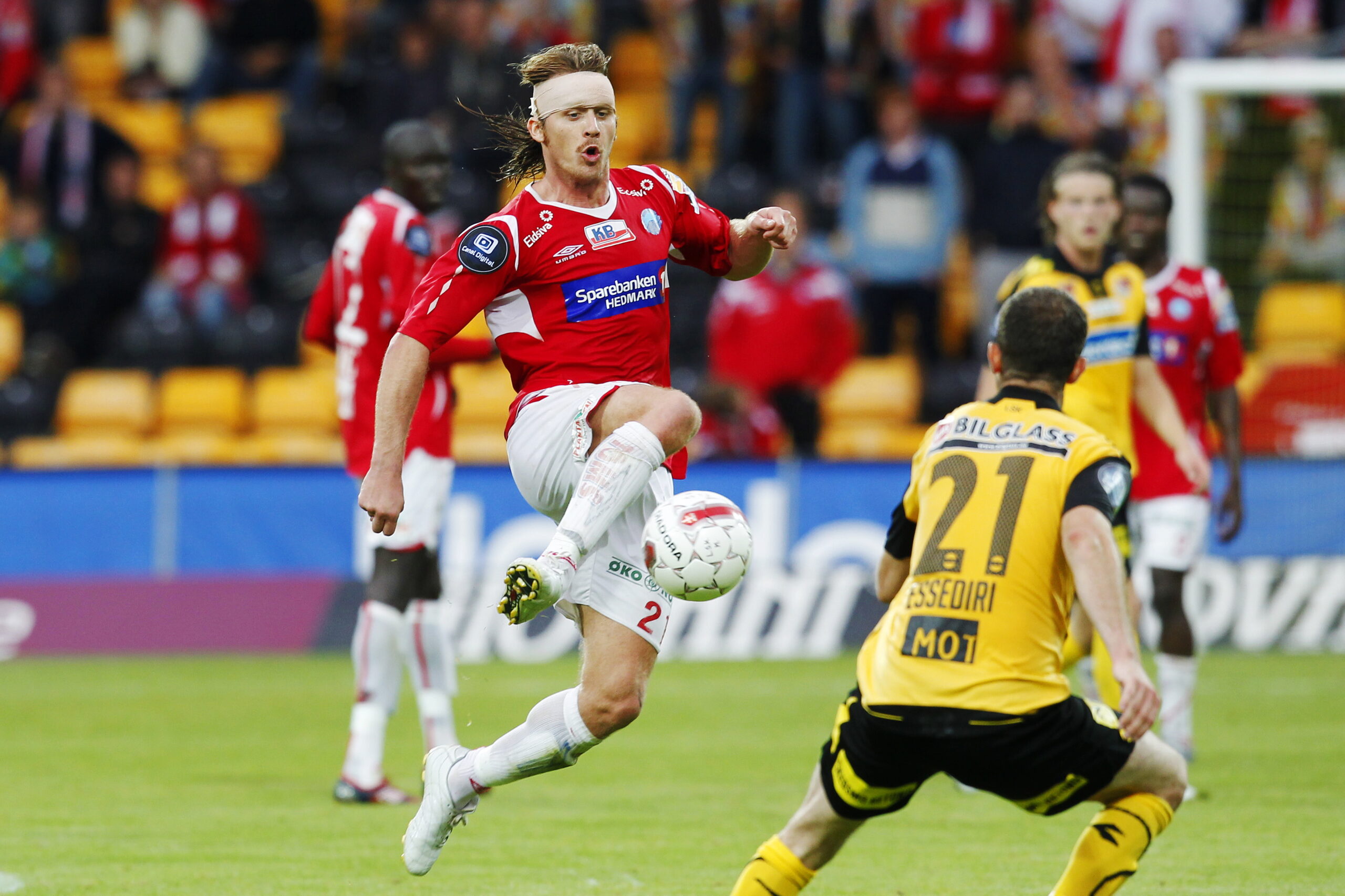 31. jui 2010: Her er Carl-Erik Torp i aksjon mot Lillestrøm på Åråsen i en kamp som endte 2-2.