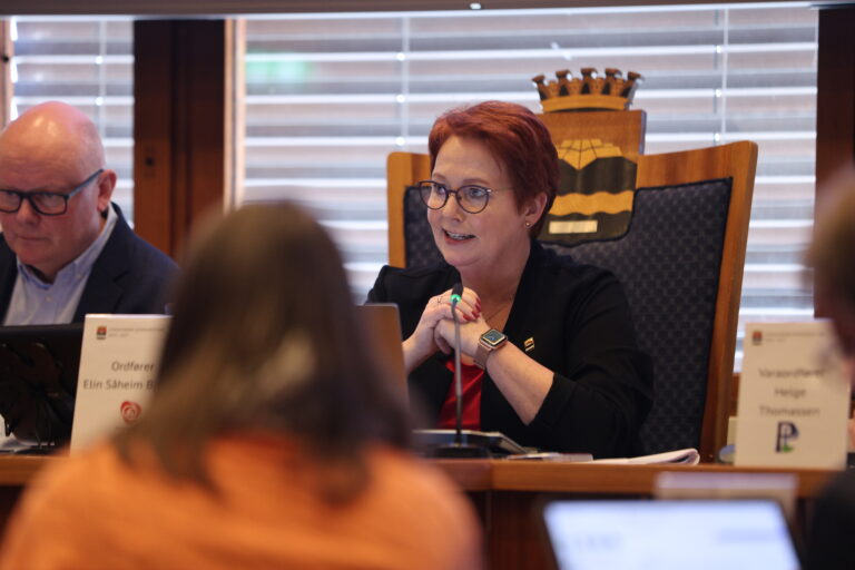Ordfører Elin Såheim Bjørkli er fornøyd med avtalen som Ap, R og Sp presenterte lørdag.