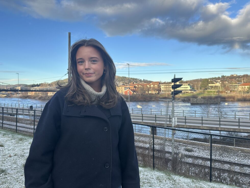 Delia Marie Bakken Hansen er helt fersk som Innlandets fylkesleder i Unge Venstre.
